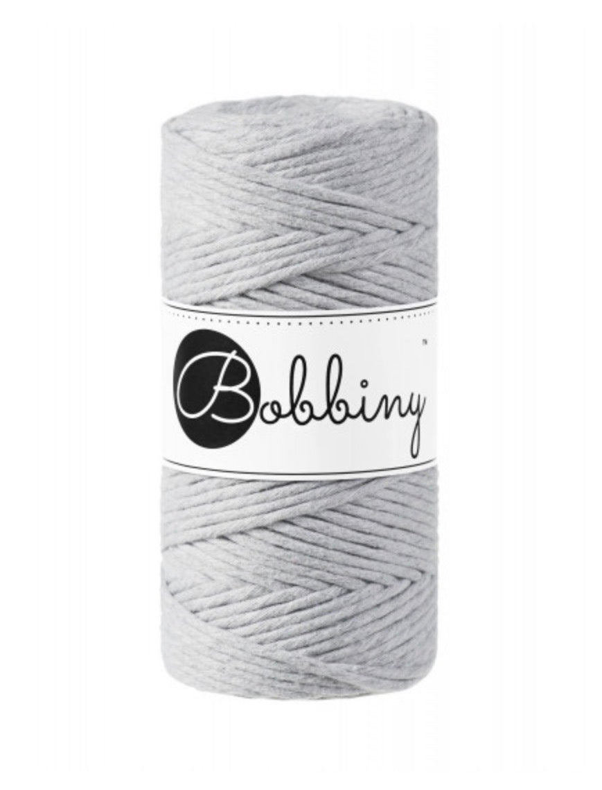 LIGHT GREY
MAKRAMEE-KORDEL 3MM 100M