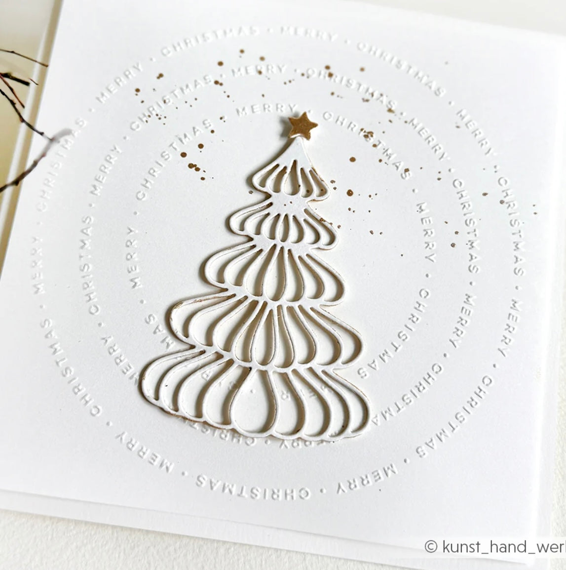 Stanze 'Outline-Tannenbaum mit Stern'